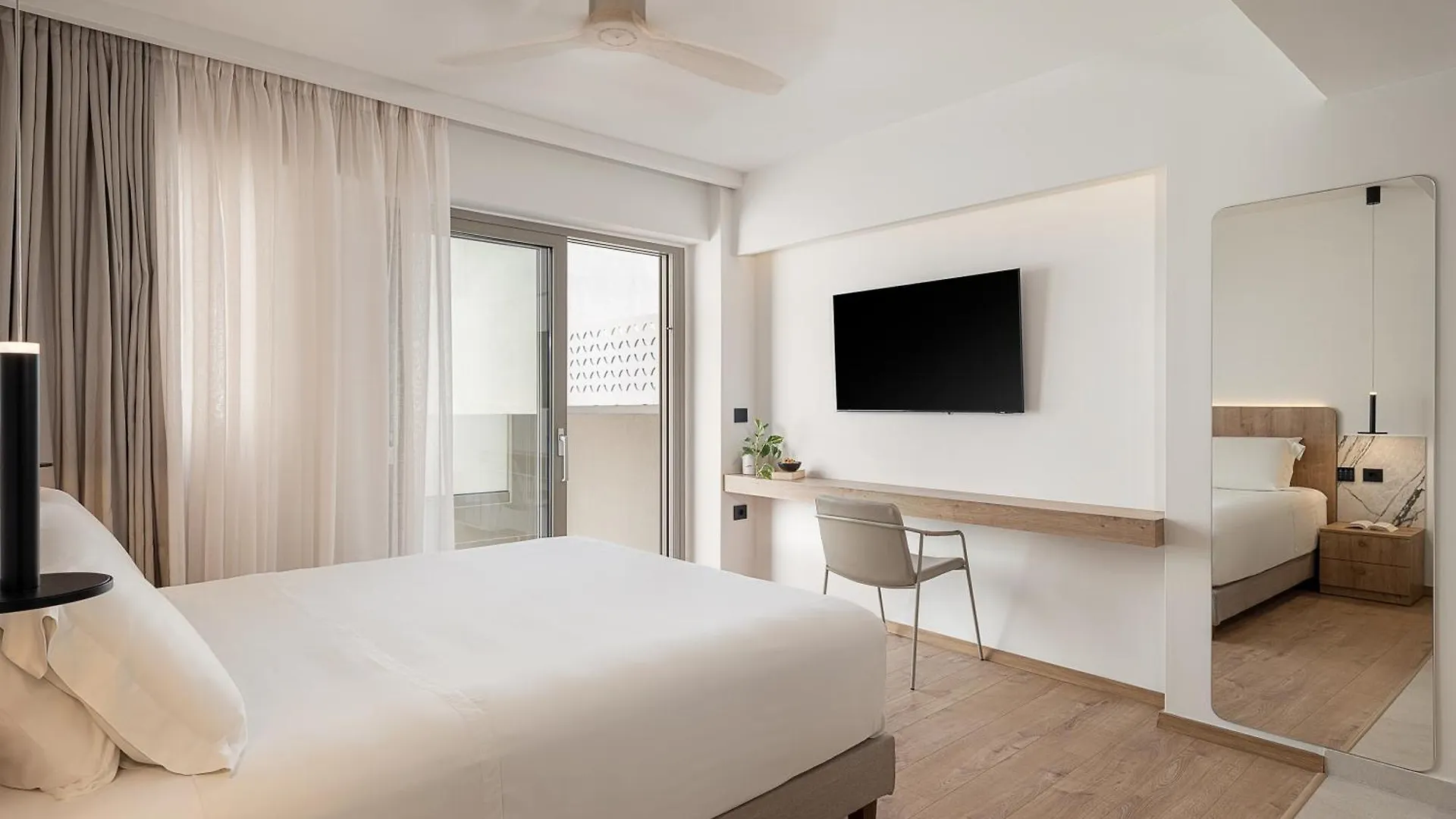 Iperion Beach Hotel Rethymno Lägenhetshotell