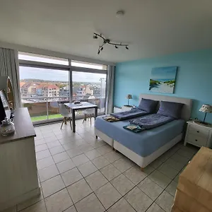 Appartement With Sea View And Panoramic View In Bredene